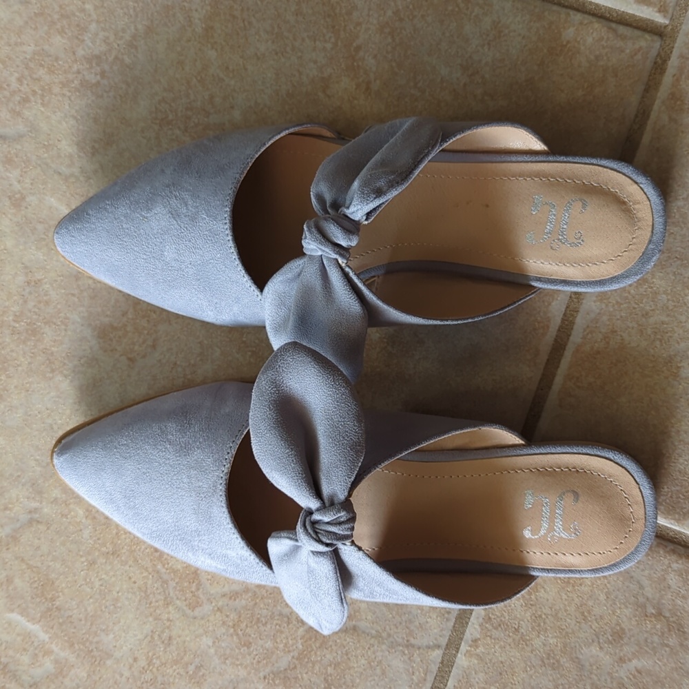 Suede slip ons with bow